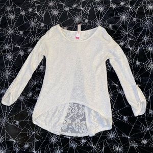 Detailed back lace shirt